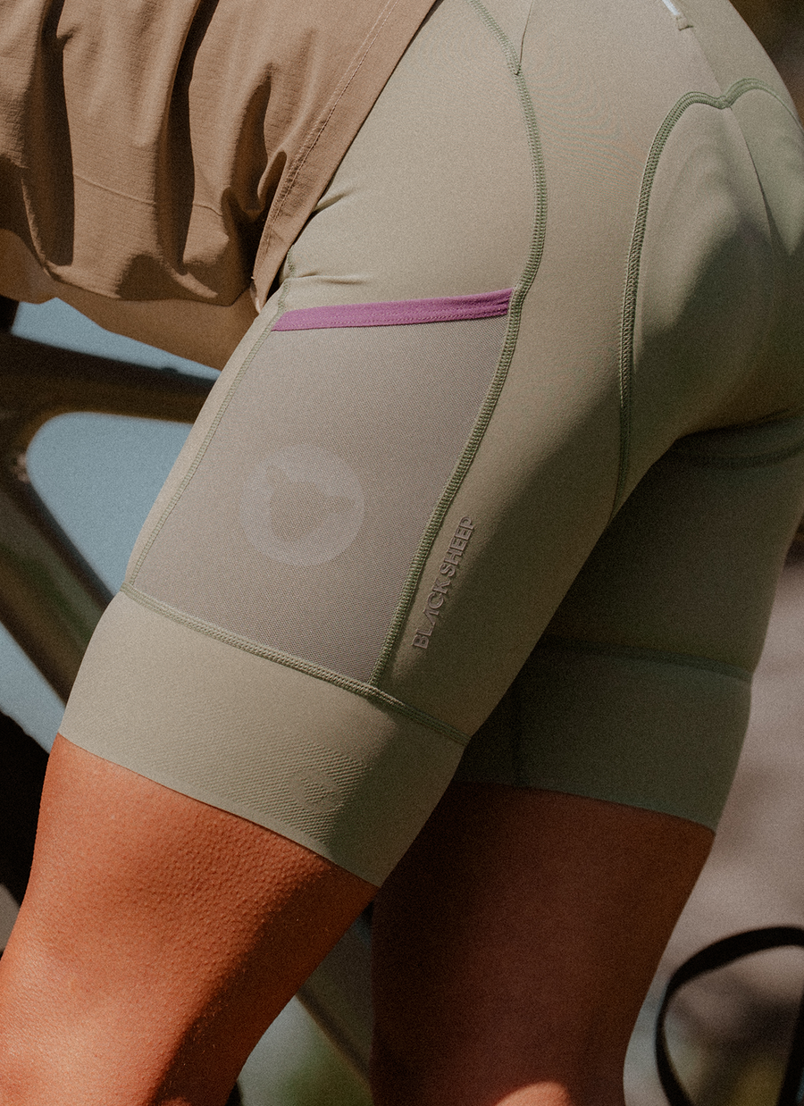 Broad, secure cuffs.